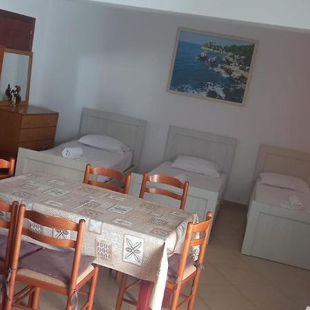 Himara Apartments Luaran gambar