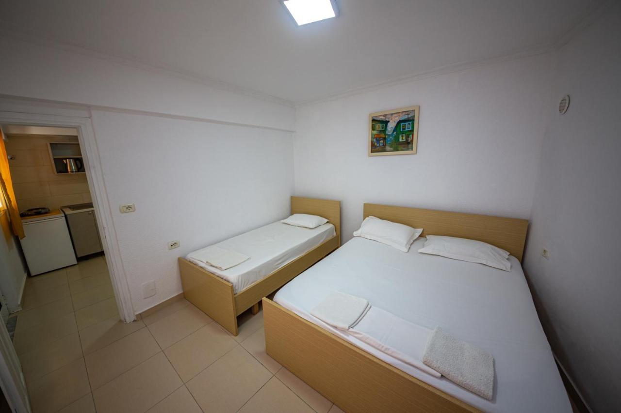 Himara Apartments Luaran gambar