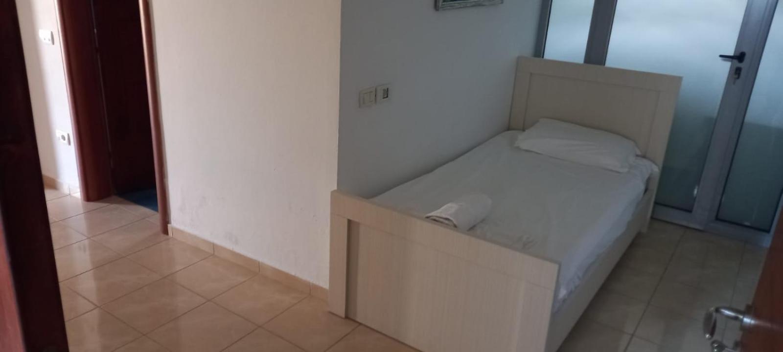 Himara Apartments Luaran gambar
