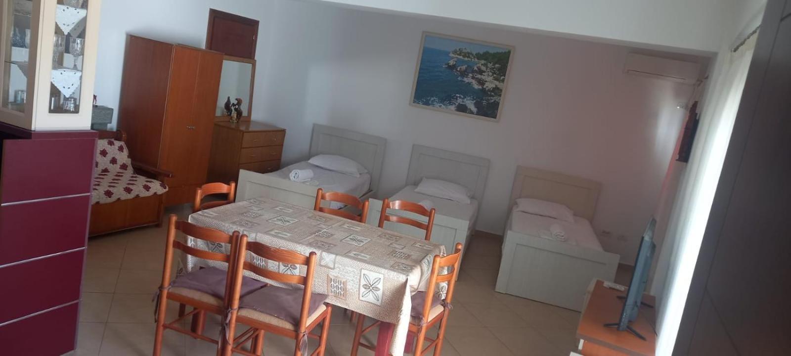 Himara Apartments Luaran gambar