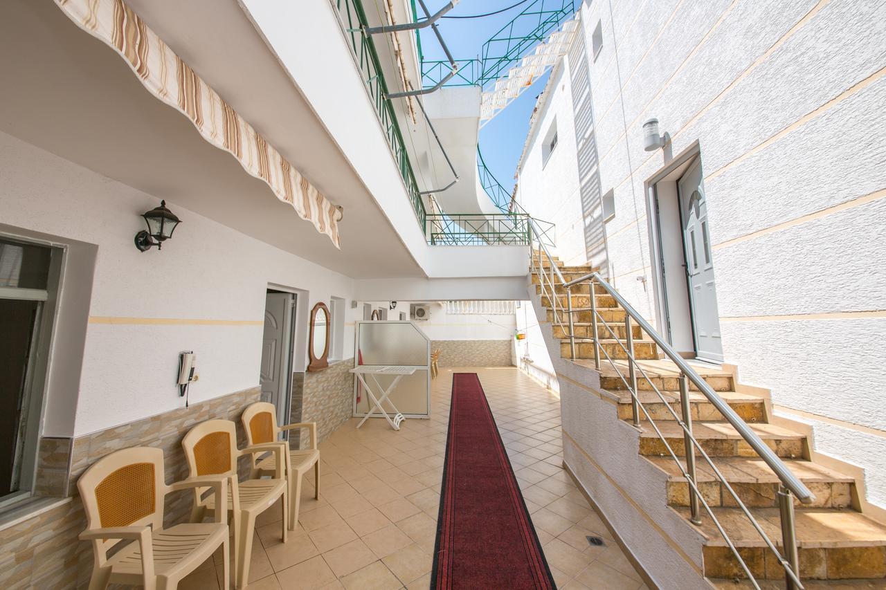 Himara Apartments Luaran gambar