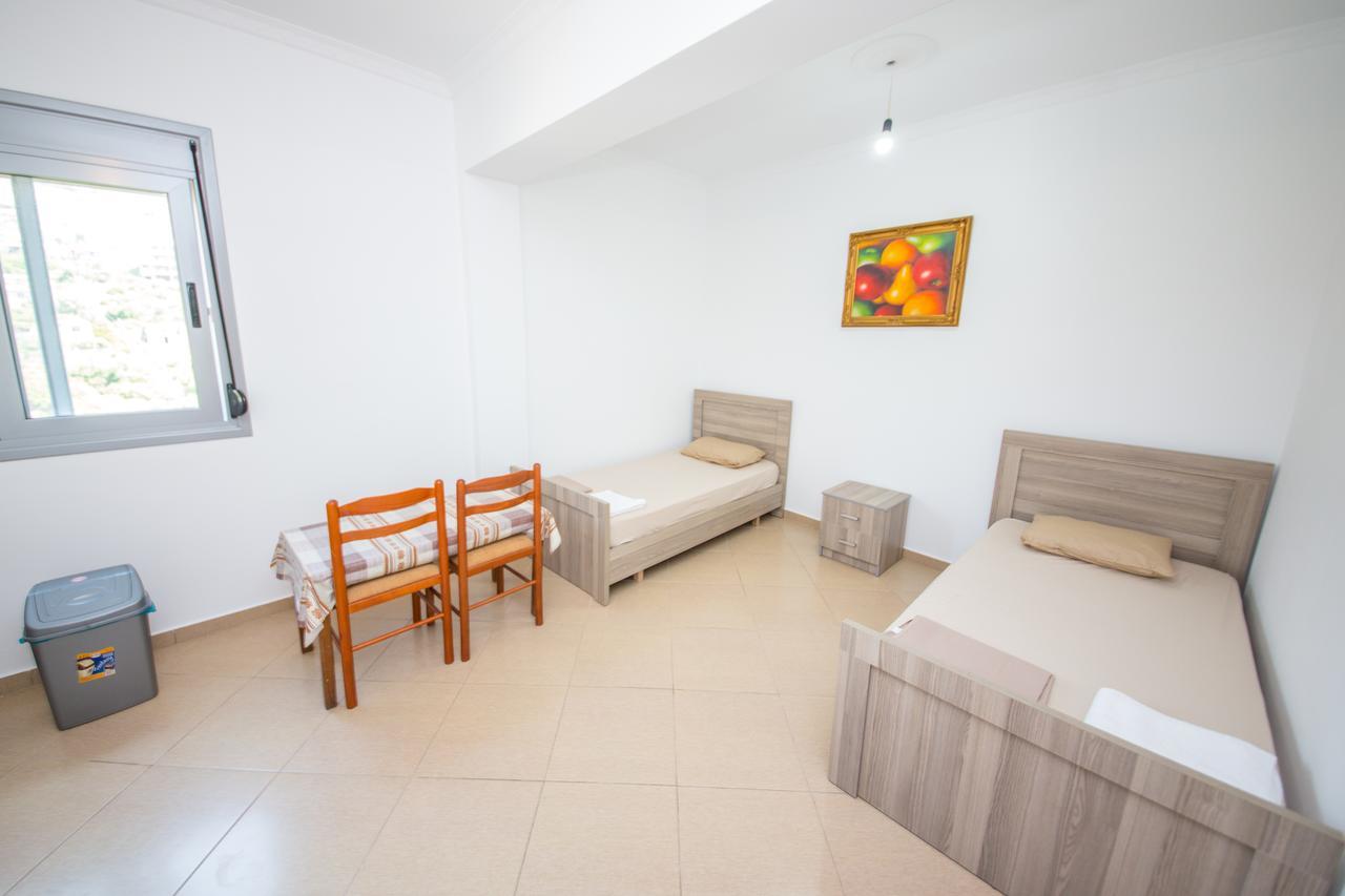 Himara Apartments Luaran gambar